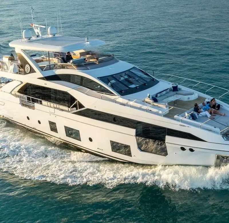Azimut Grande 27 yacht for charter
