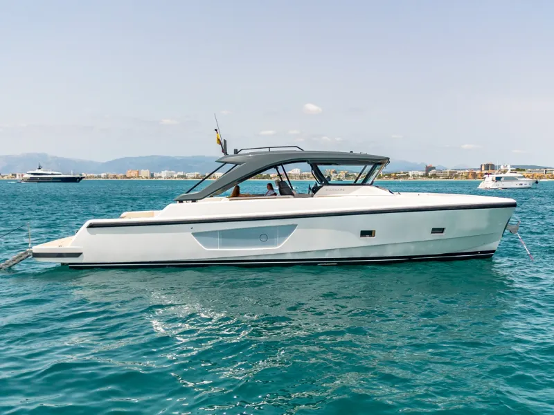 Bluegame BG54 | Experience Bluegame BG54 | Experience yacht for charter