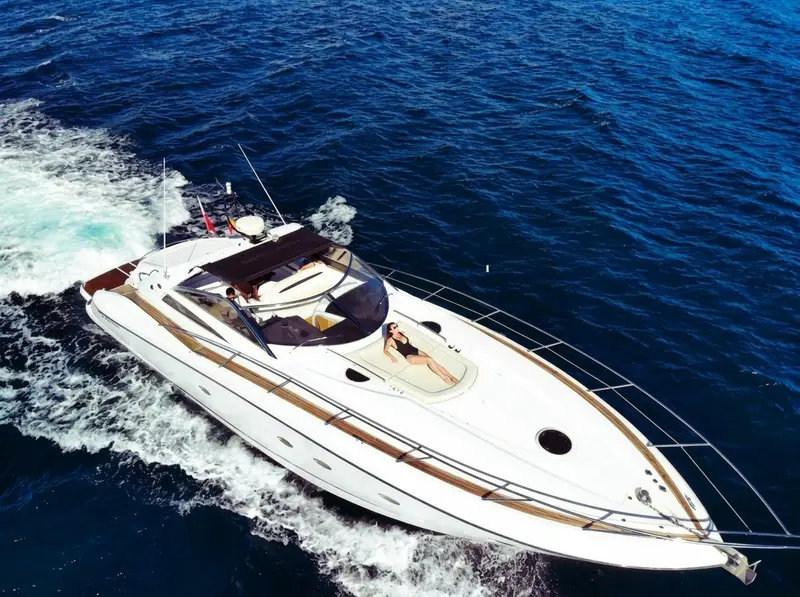 Sunseeker Predator 55 yacht for charter